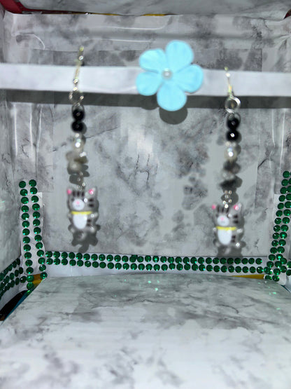 Gray striped kitty earrings